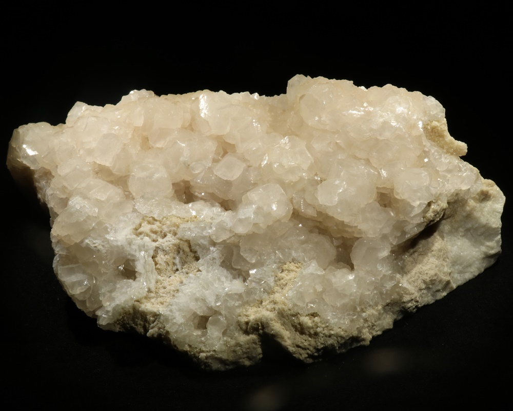 Blank lys Manganocalcite, Rumænien, 514 gr 15 cm