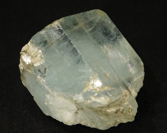 Flot Aquamarinkrystal, Nagar mine, Pakistan, 70 gr 4,5 cm