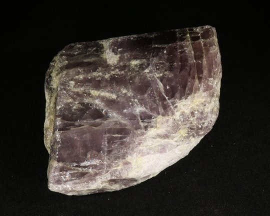 Stor bedre Scapolite krystal, Pakistan, 138 gr 7,5 cm