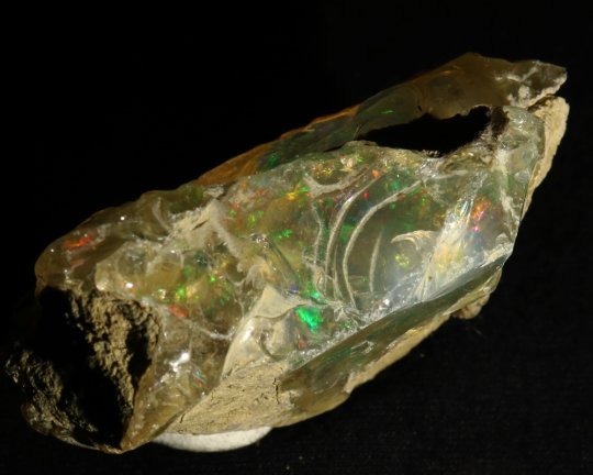 Opal med farvespil, Flot klar opal, Welo, Ethiopien, 32 gr 5,5 cm