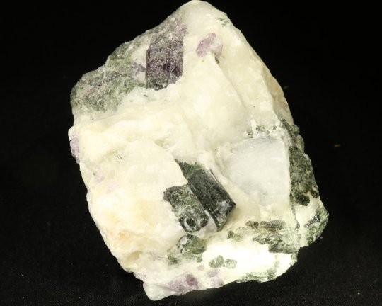 Scapolite + epidot krystal i marmor, Pakistan, 206 gr 9 cm