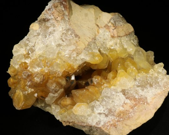 Limonite quarz. Lidt rustik, men flotte phantomer! 3 bild. Zimbabwe, 770 gr 12 cm