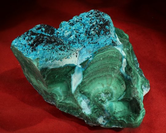 Fin formation, med de klassiske Malachite bånd samtidigt med 1 class Chrysocola, Congo, 1012 gr 11,5 cm